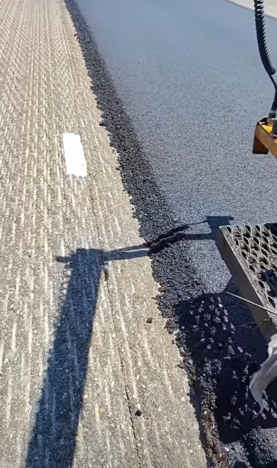 Укладання верхнього шару